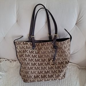 Michael Kors Tote